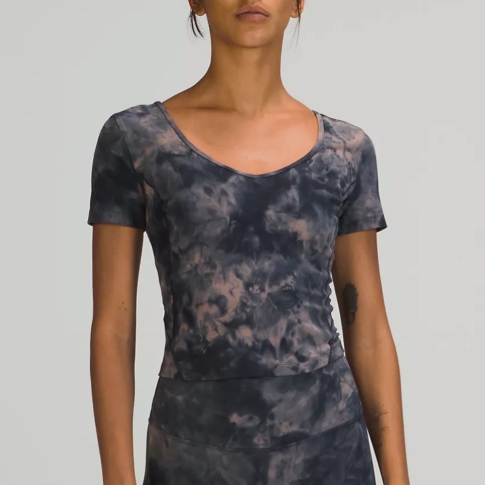 Lululemon align tee
